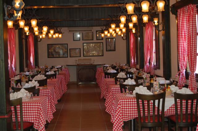MENAVILLE RESORT - Restaurace - beach bar