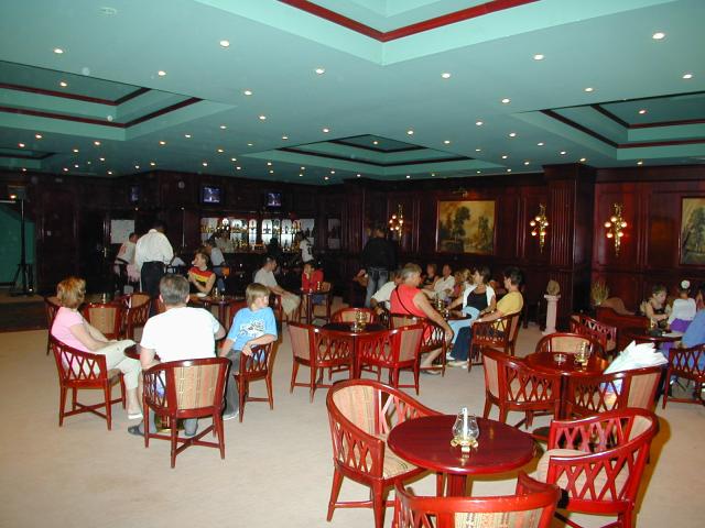 MENAVILLE RESORT - Bary - Main Restaurant