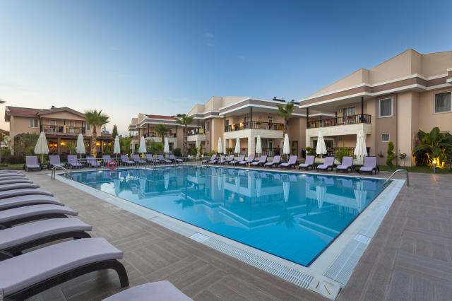 HOTEL TURAN PRINCE - Bazény - Venkovní bazén