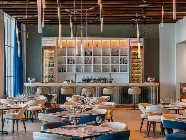 ROYAL M AL AQAH BEACH RESORT BY GEWAN - Restaurace - Danonna