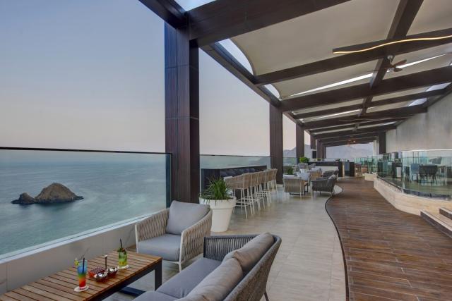 ROYAL M AL AQAH BEACH RESORT BY GEWAN - Restaurace - Ozone