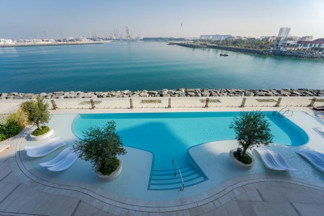 HYATT CENTRIC JUMEIRAH DUBAI - Bazény - Venkovní bazén