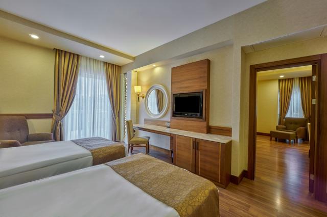 GURAL PREMIER TEKIROVA - Pokoje - Deluxe Pool Family Room