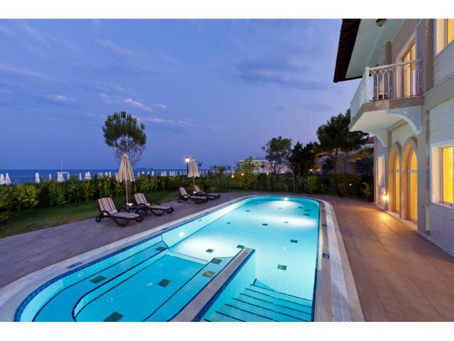 GURAL PREMIER TEKIROVA - Pokoje - President Suite