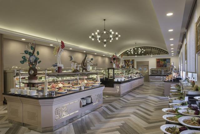 DELPHIN DIVA - Restaurace - AMBER RESTAURANT