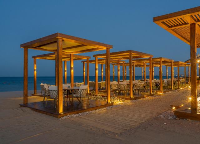 RIXOS PREMIUM MAGAWISH - Bary - BEACH LOUNGE