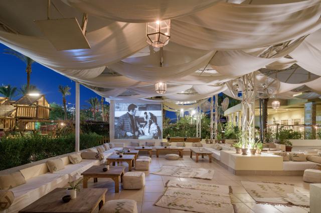 SINDBAD CLUB - Restaurace - Zaza Lounge