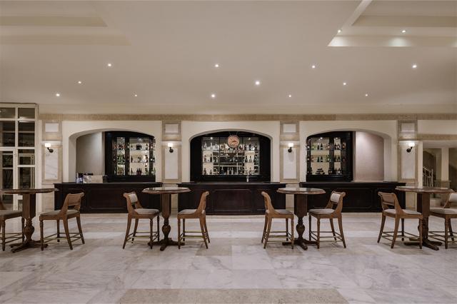 SINDBAD CLUB - Bary - Central Café Lobby Bar