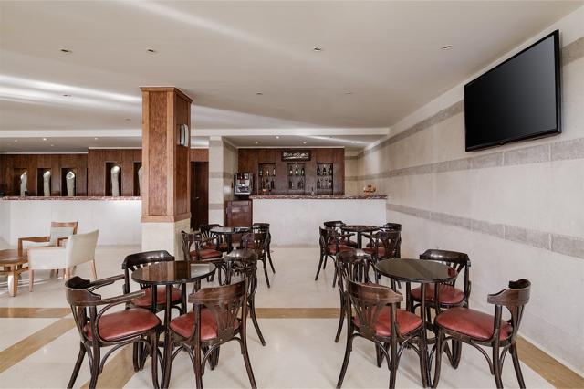 SINDBAD CLUB - Bary - Breezes Lobby Bar