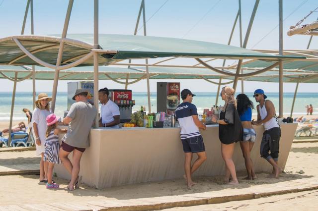 TERRACE BEACH RESORT HOTEL - Bary - SIESTA POOL BAR