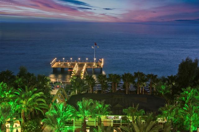DELPHIN DELUXE RESORT - Bary - PIER BAR