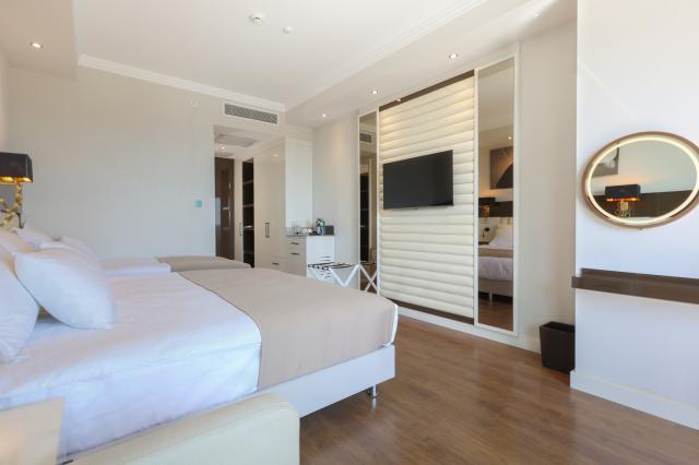 SERENITY QUEEN HOTEL - Pokoje - DELUXE STANDARD ROOM 
