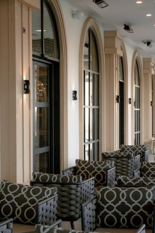 SERENITY QUEEN HOTEL - Restaurace - majesty main restaurant 