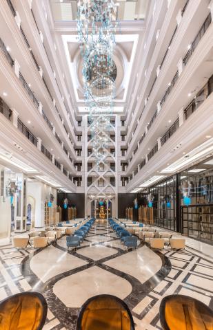 SERENITY QUEEN HOTEL - Bary - Queen lobby Bar