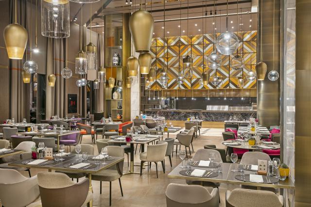 CULLINAN BELEK - Restaurace - 7/24