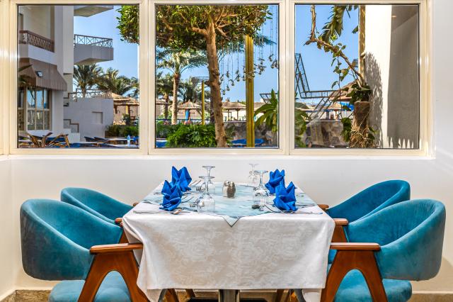 SEAGULL BEACH RESORT & CLUB - Restaurace - Nefertiti  Restauran