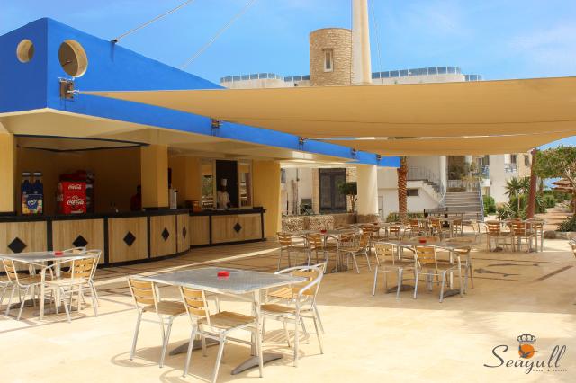 SEAGULL BEACH RESORT & CLUB - Restaurace - Dolphin Beach Bar