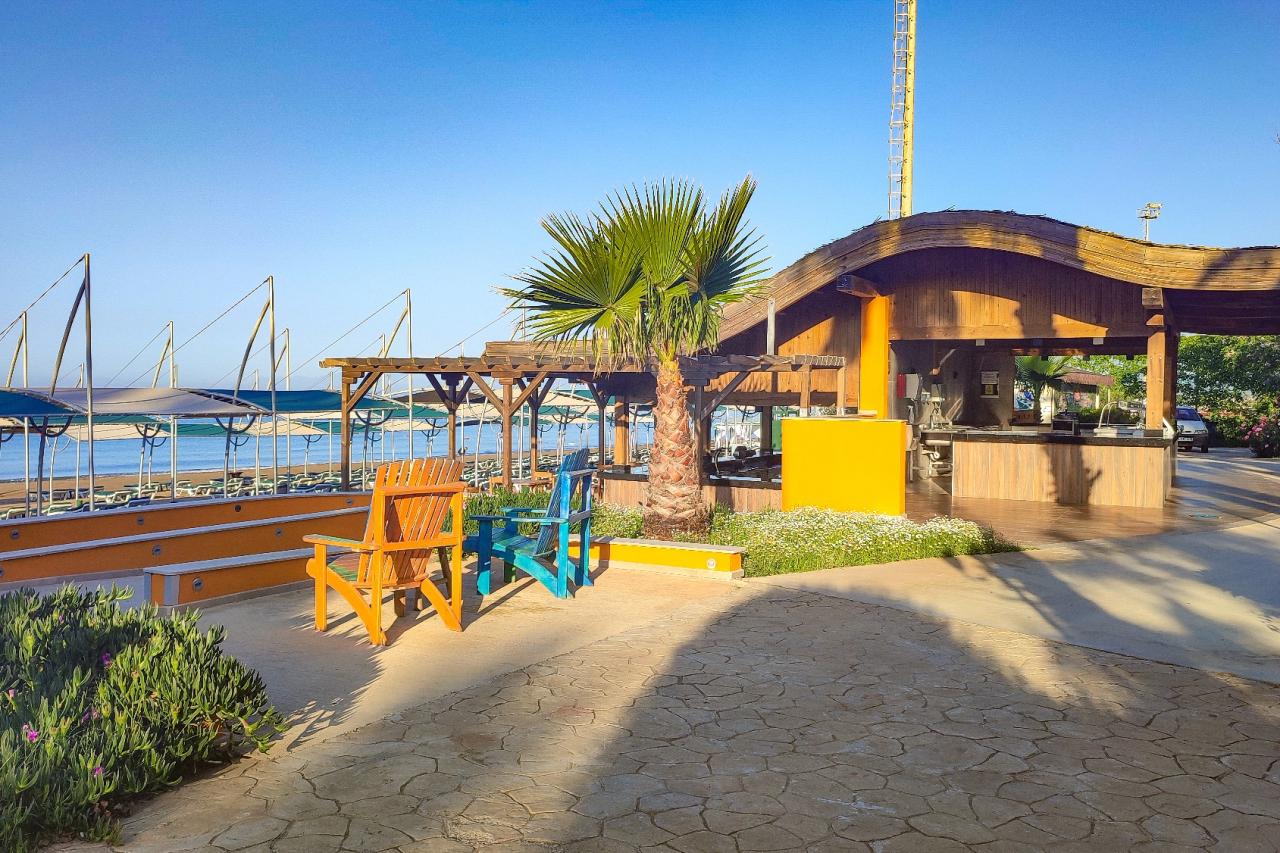 BELCONTI RESORT HOTEL - Bary - BAR ON THE BEACH