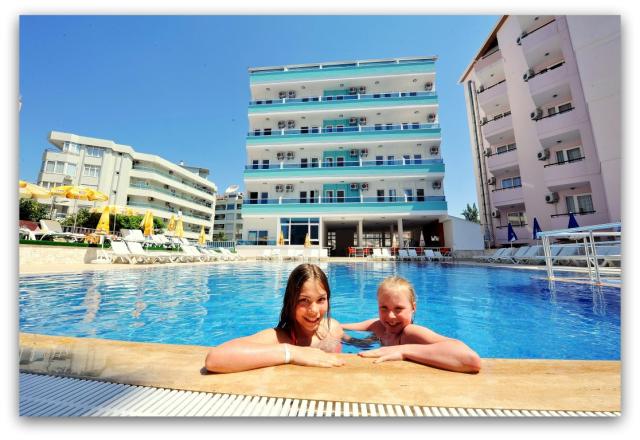 MESUT HOTEL - Bazény - Venkovní bazén