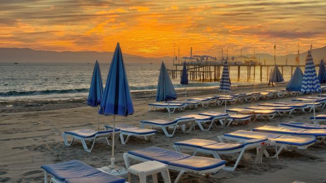 BLUE FISH HOTEL - Pláž - Pláž