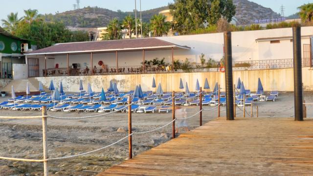 BLUE FISH HOTEL - Pláž - Pláž