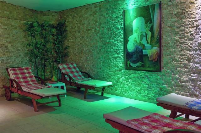 BLUE FISH HOTEL - Lázně - Lázně
