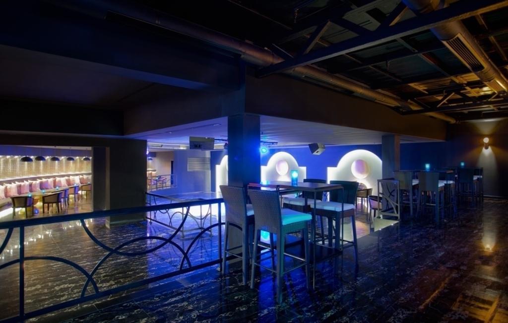 AKKA ALINDA HOTEL - Bary - DISCO