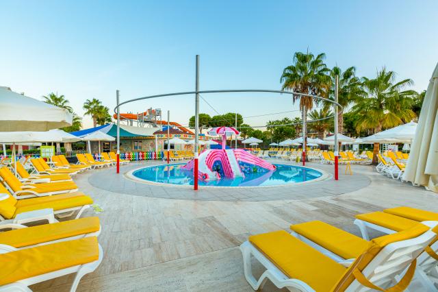 JUSTINIANO CLUB PARK CONTI - Bazény - Venkovní dětský bazén