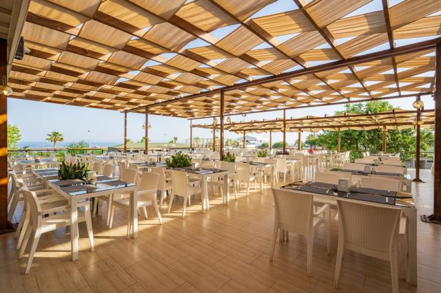 JUSTINIANO CLUB PARK CONTI - Restaurace - MAIN RESTAURANT 