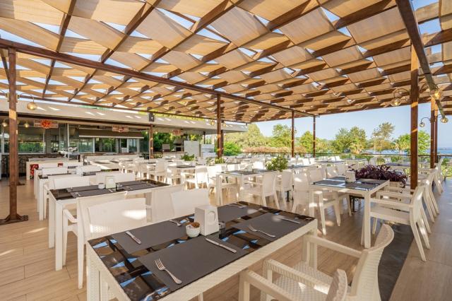 JUSTINIANO CLUB PARK CONTI - Restaurace - MAIN RESTAURANT 