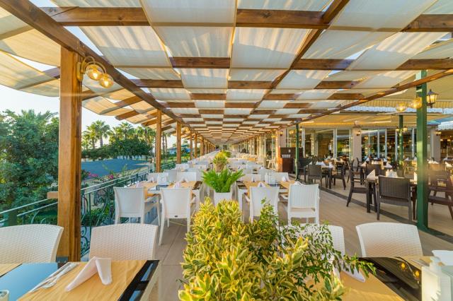 JUSTINIANO CLUB PARK CONTI - Restaurace - MAIN RESTAURANT 