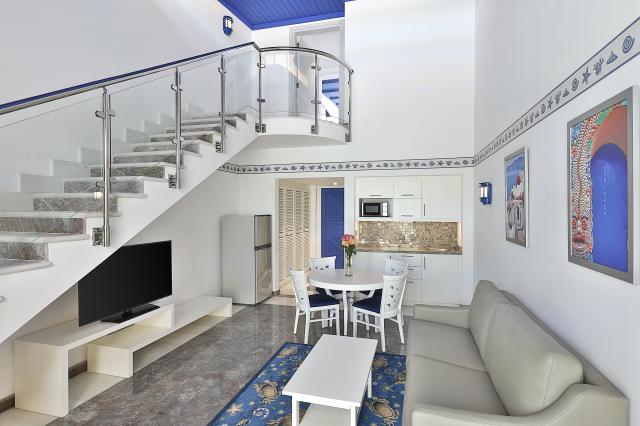 HILTON HURGHADA PLAZA - Pokoje - King Duplex Premium Sea View