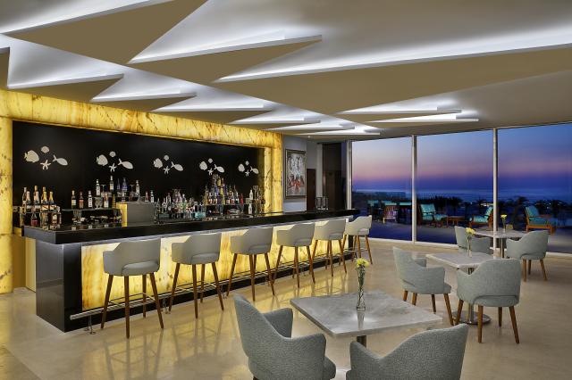 HILTON HURGHADA PLAZA - Restaurace - Coquina Lobby Bar