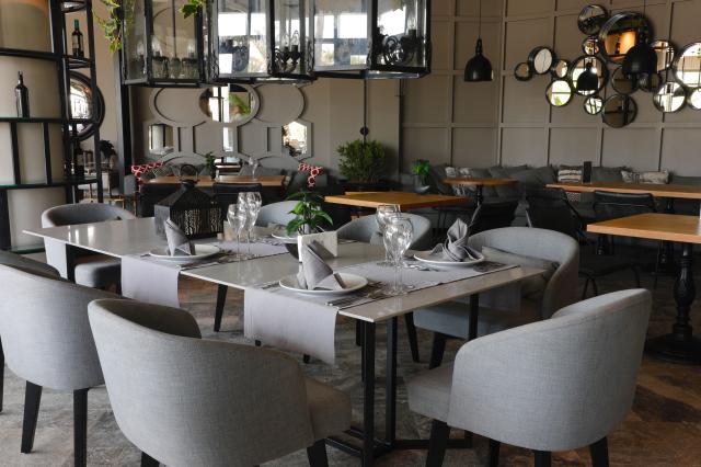 MIRAMARE BEACH HOTEL - Restaurace - SOLEMARE 