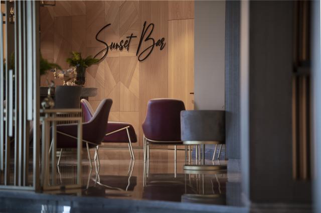 MIRAMARE BEACH HOTEL - Bary - Sunset Bar (Lobby)