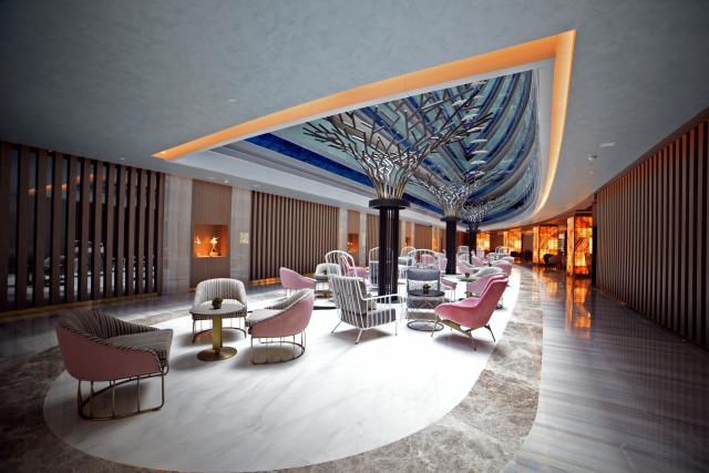 ROYAL WINGS HOTEL - Bary - PIANO LOBBY BAR