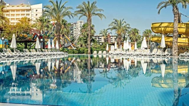 ROYAL WINGS HOTEL - Bazény - Venkovní bazén