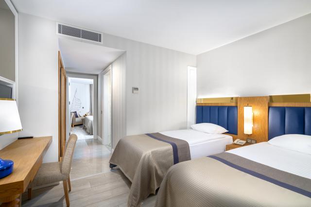 SIDEMARIN KIRMAN PREMIUM - Pokoje - FAMILY ROOM JACUZZI TERRACE