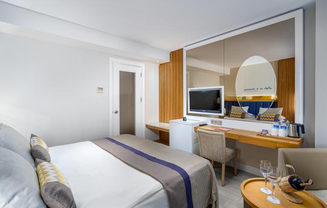 SIDEMARIN KIRMAN PREMIUM - Pokoje - FAMILY ROOM JACUZZI TERRACE