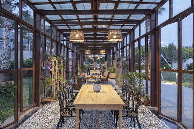 NIRVANA COSMOPOLITAN - Bary - FLOWER HOUSE