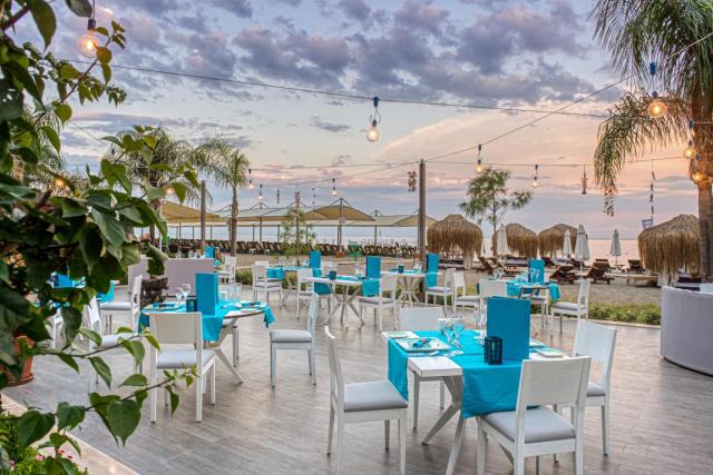 SEVEN SEAS HOTEL LIFE - Restaurace - BREEZES Fish Restaurant