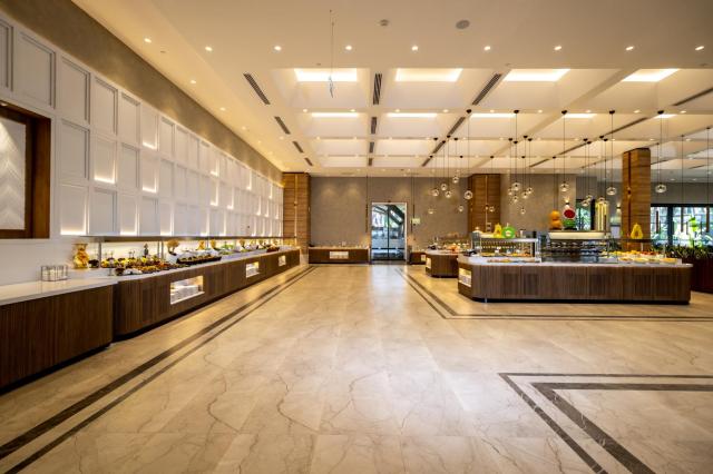 SEVEN SEAS HOTEL LIFE - Restaurace - MAIN RESTAURANT