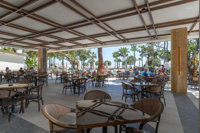 SEVEN SEAS HOTEL LIFE - Restaurace - POOL BAR
