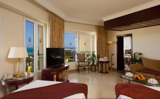 PALM ROYALE RESORT SOMA BAY - Pokoje - Family Room
