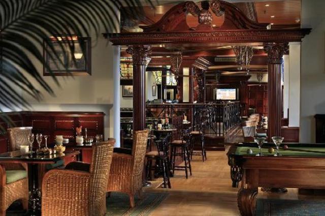 PALM ROYALE RESORT SOMA BAY - Bary - Johnny's bar