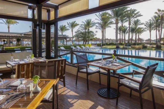 JAZ MAKADINA - Bary - Sakala Bar & restaurant