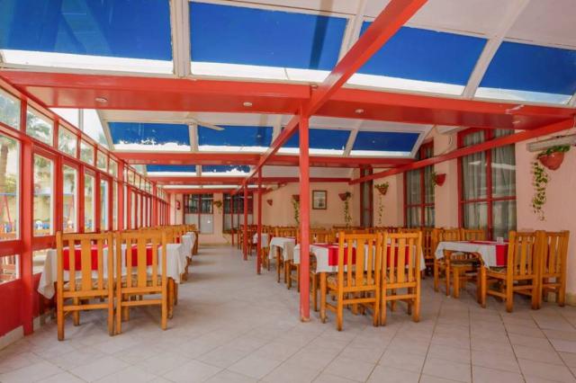EMPIRE BEACH AQUA PARK - Restaurace -      Sunny Terrace       