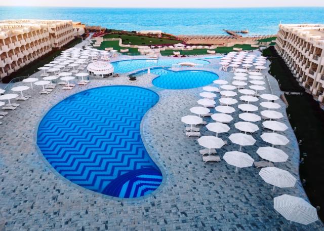 Sirena Beach Resort & Spa