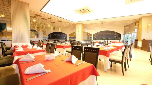 SEADEN SEA WORLD HOTEL RESORT & SPA - Restaurace - MAIN RESTAUR