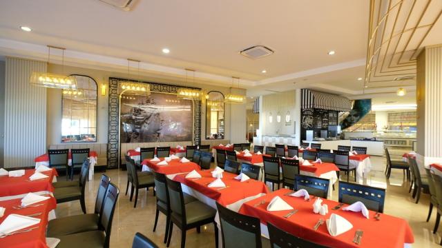 SEADEN SEA WORLD HOTEL RESORT & SPA - Restaurace - MAIN RESTAUR